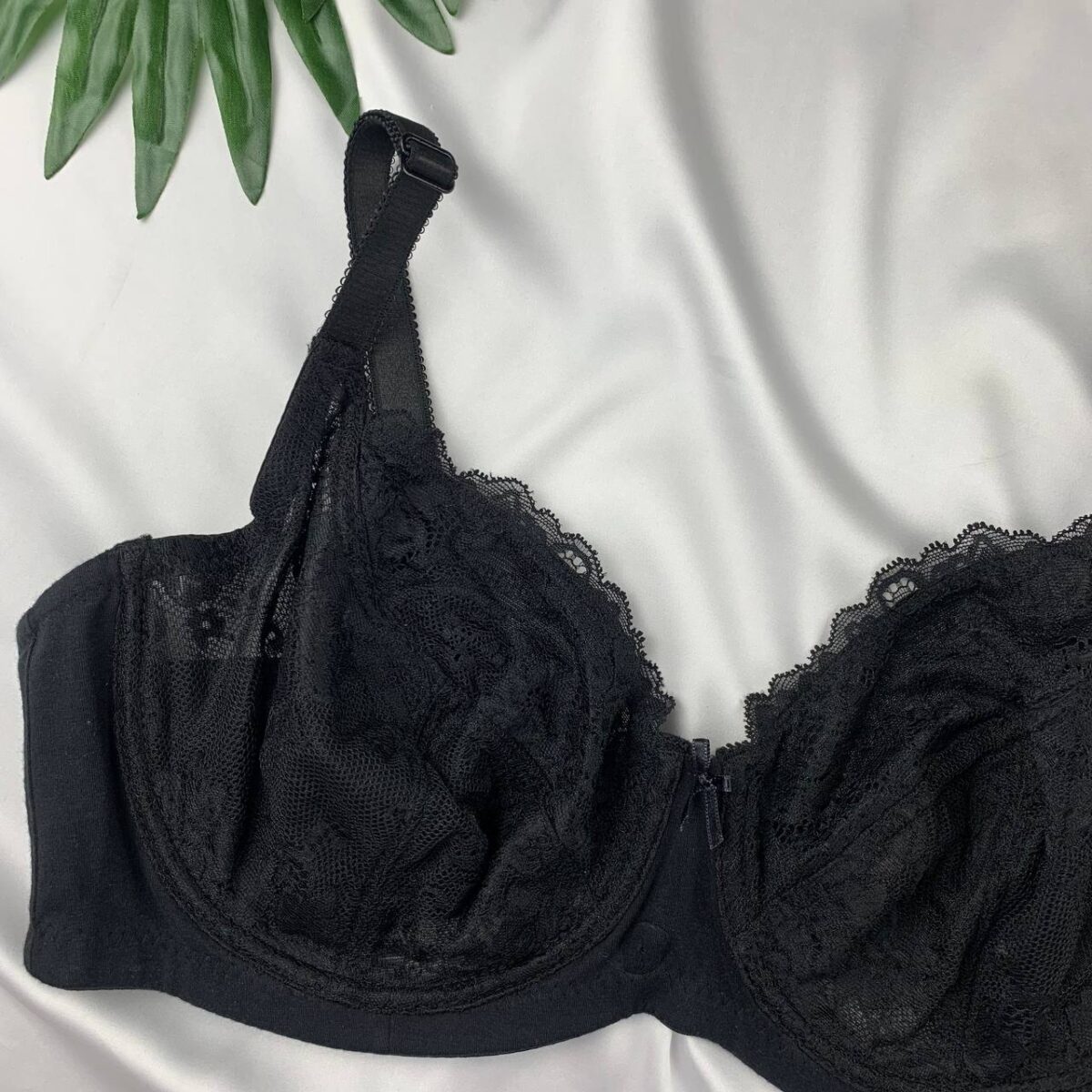 Wired minimizer bra from Splash - Image 5