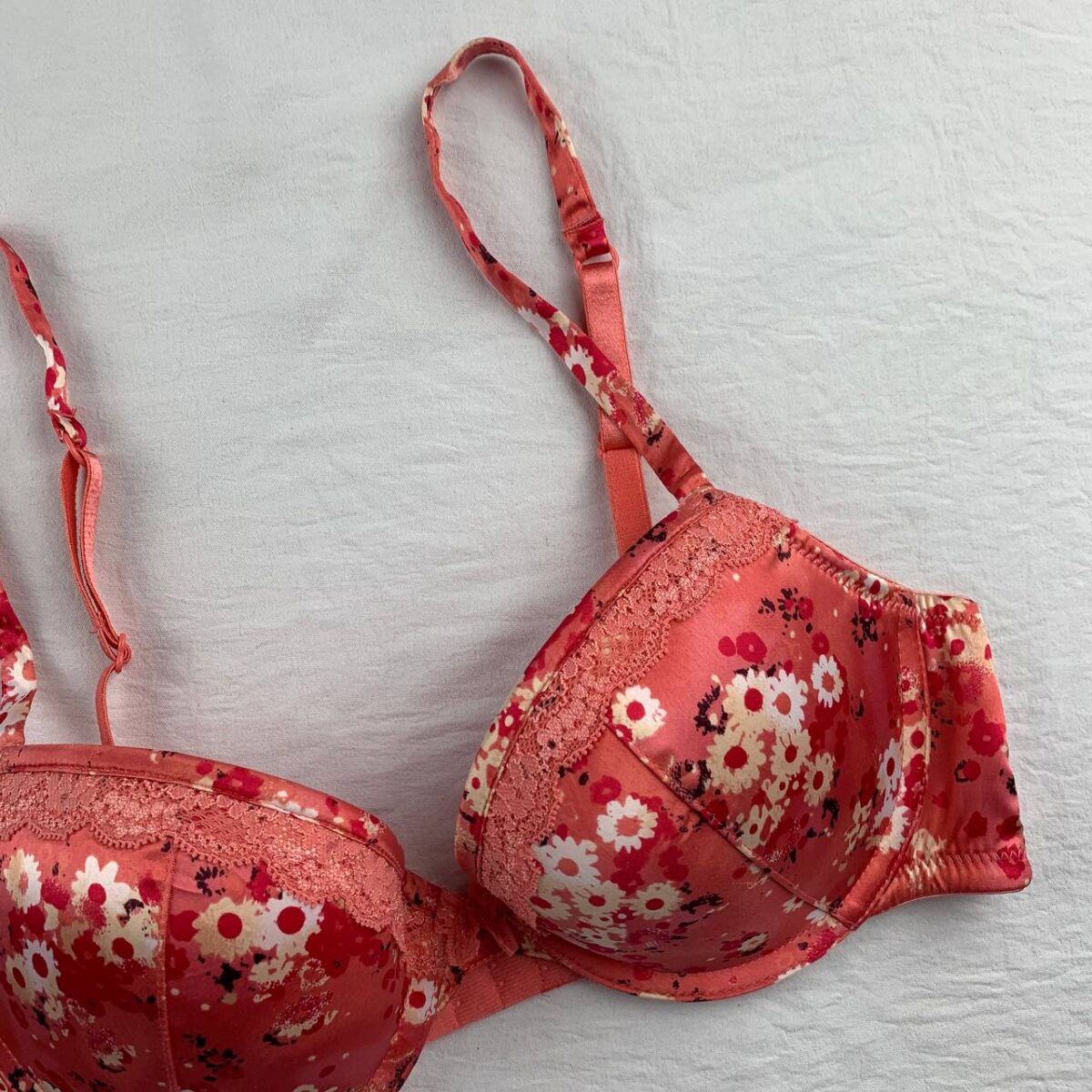 Wired padded bra From Mariemeili - Image 2