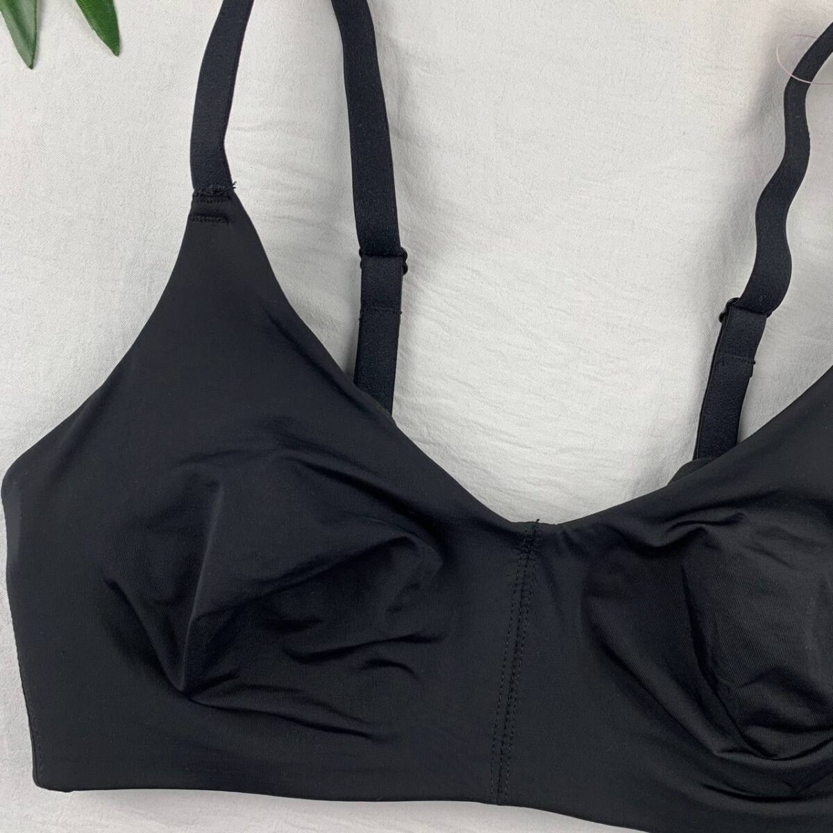 Unwired unpadded bra from Splash - Image 2
