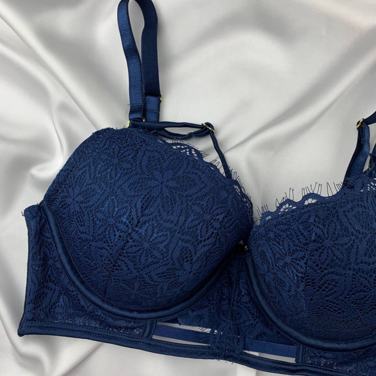Wired padded bra From  bras N things - Image 4