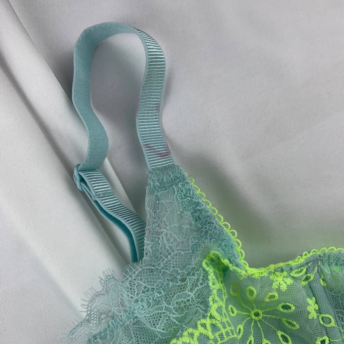 Wired lace lingerie bra from Marks&spencer - Image 3