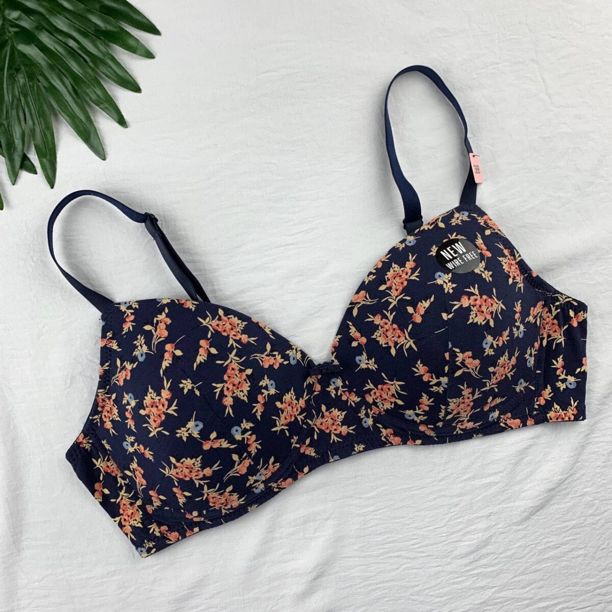 Unwired padded bra from splash - Image 4