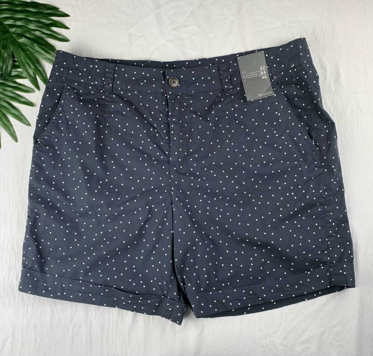 Men classic shorts from Yessica - Image 1