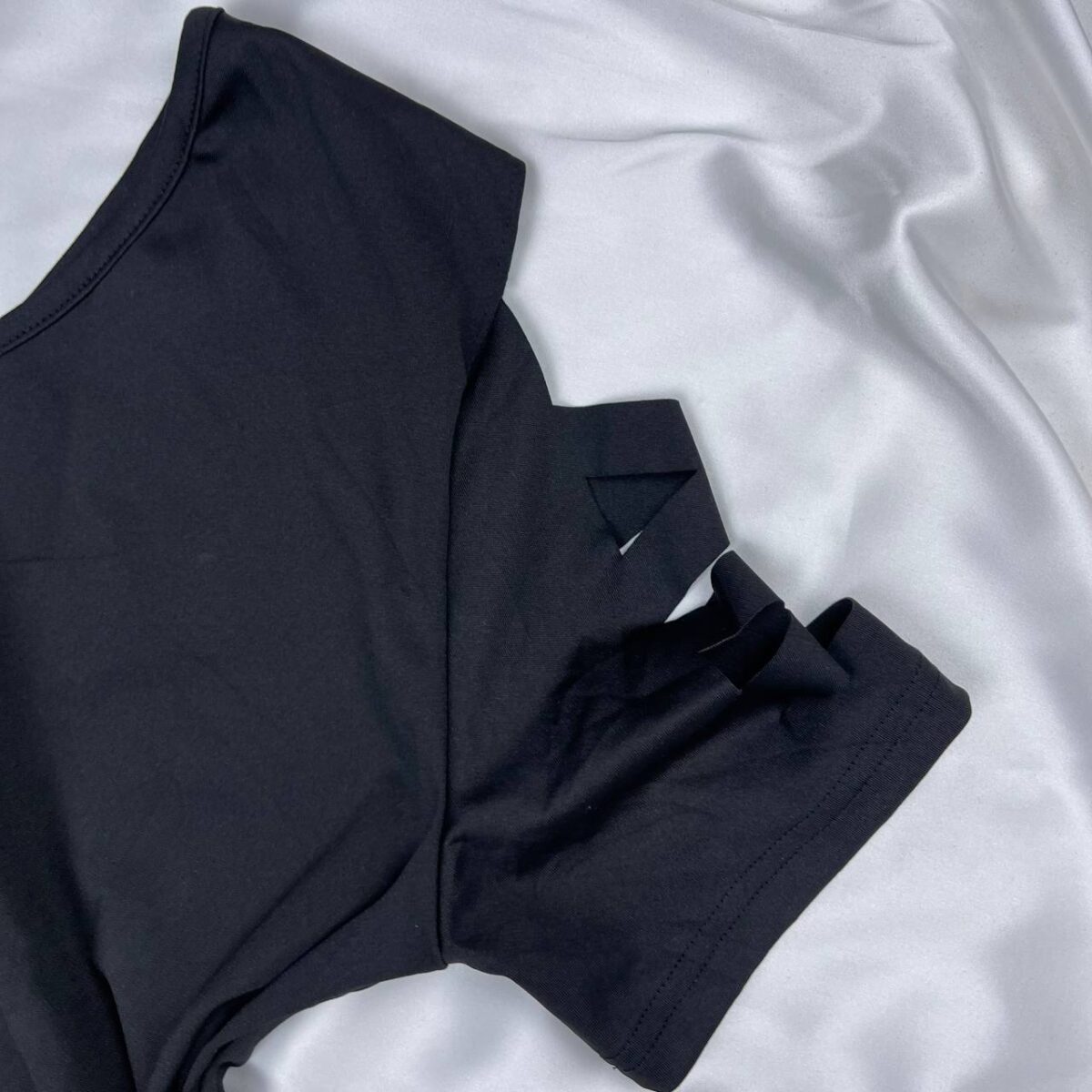 One shoulder sport top from shein premium - Image 3
