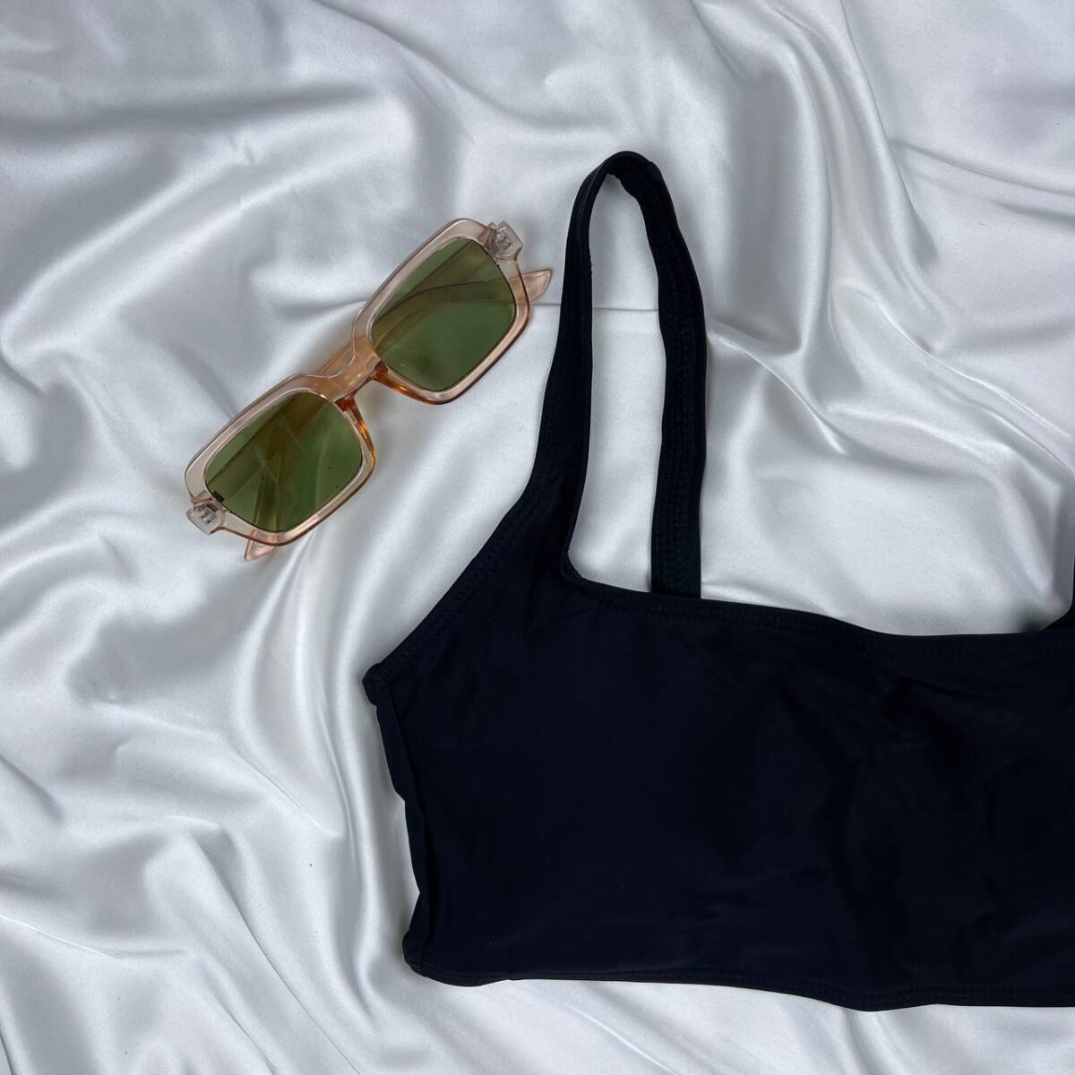Crop top from shein premium - Image 2