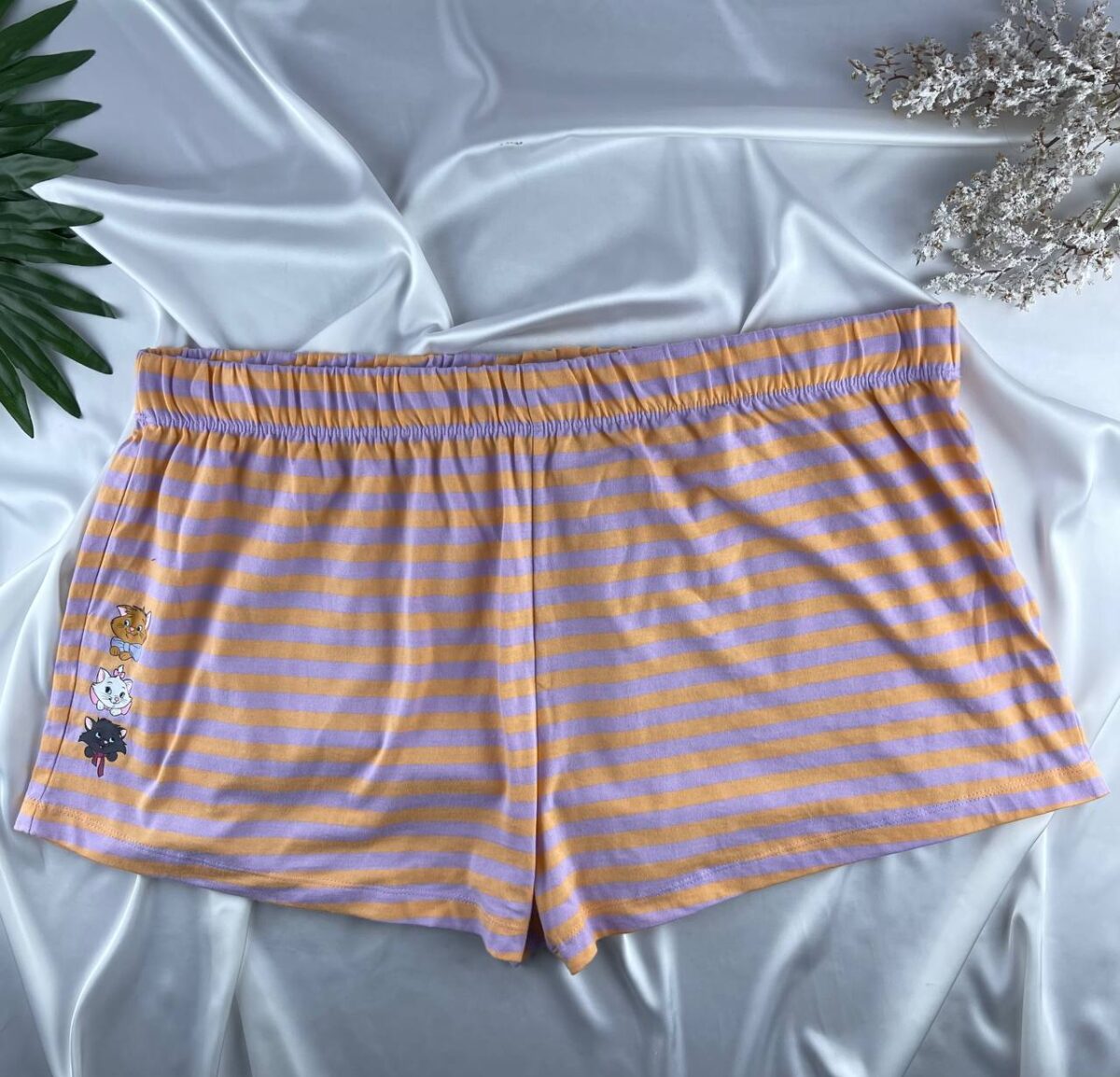 Cotton hot short from primark - Image 1
