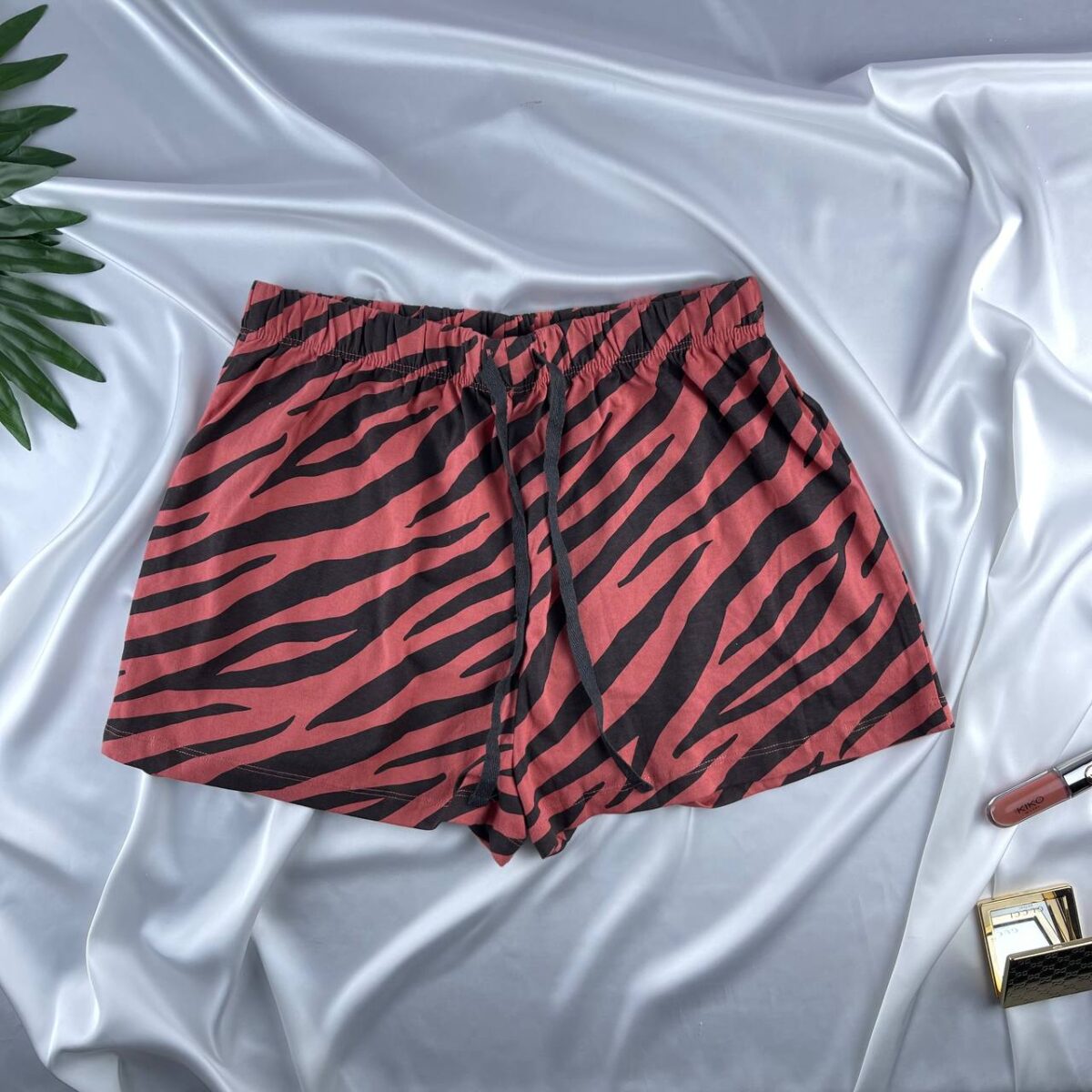 Cotton hot short from primark - Image 1