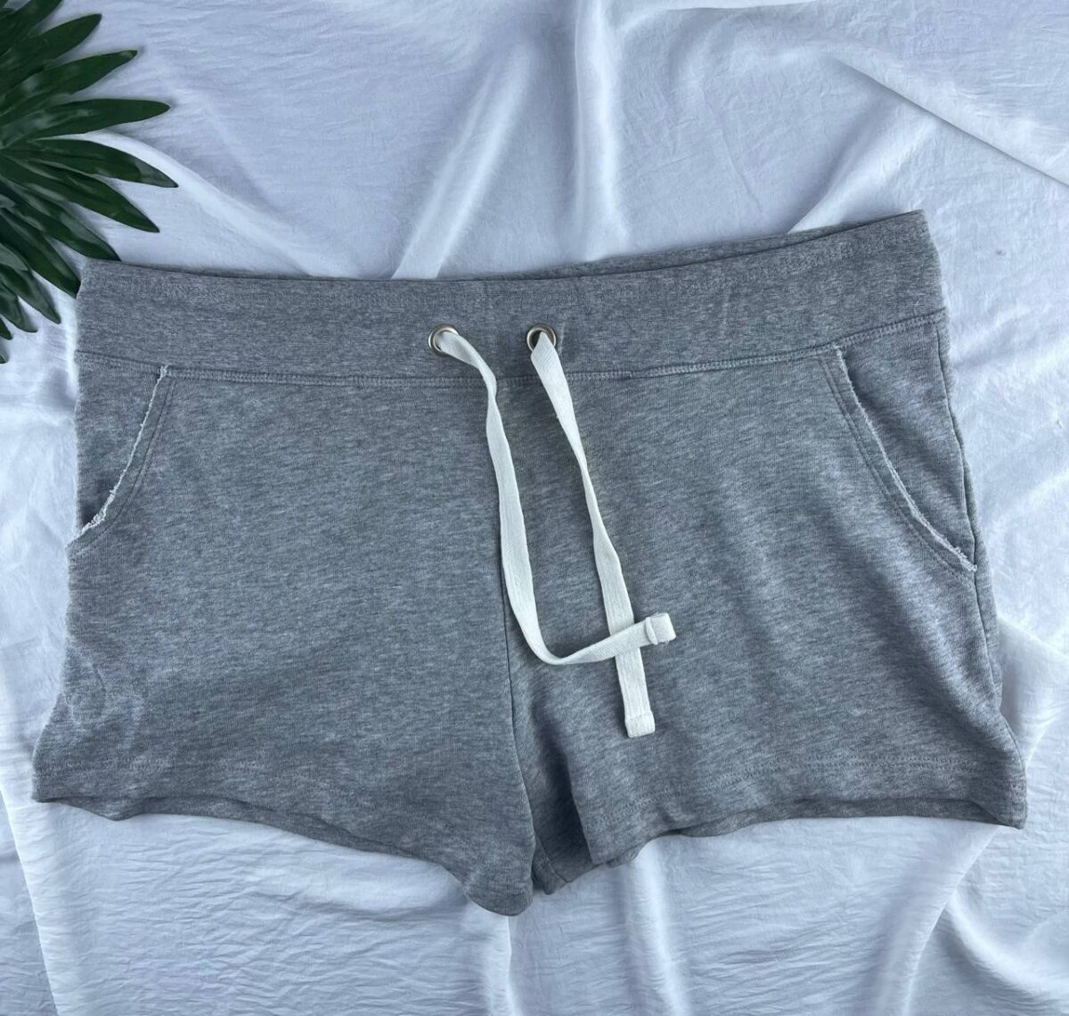 Cotton hot short from kiabi - Image 1