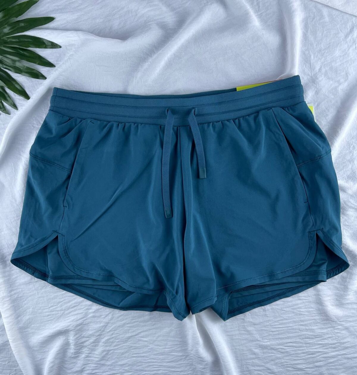 Sports hot short from all in motion - Image 1