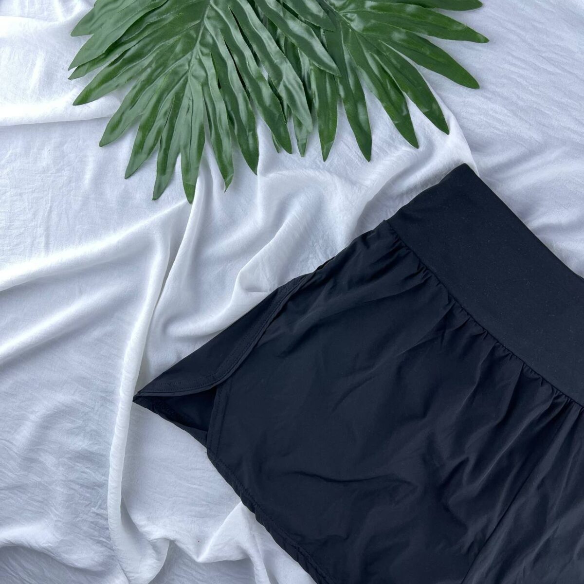 Waterproof shorts made in Germany - Image 2