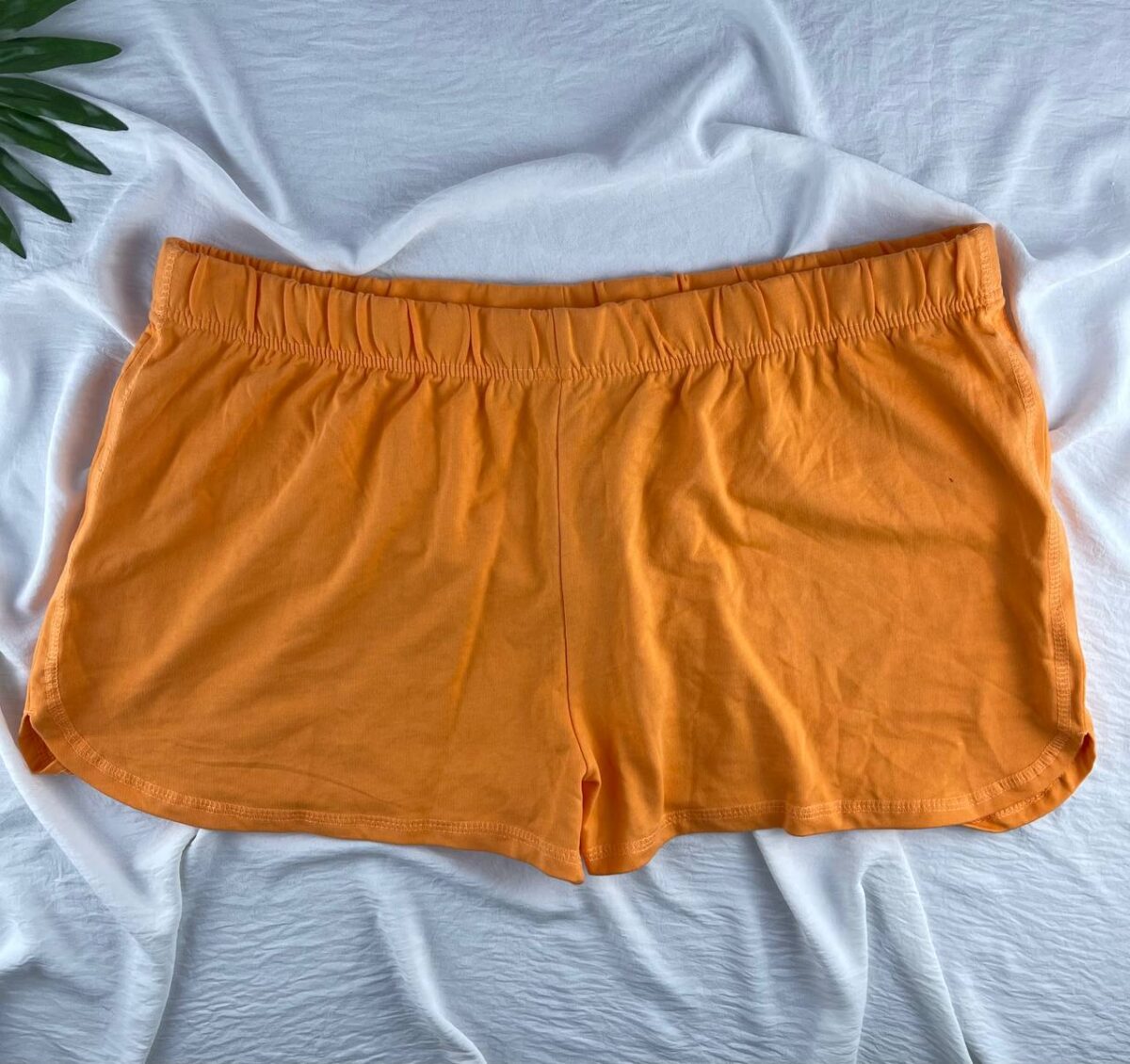 Cotton hot short from max - Image 1