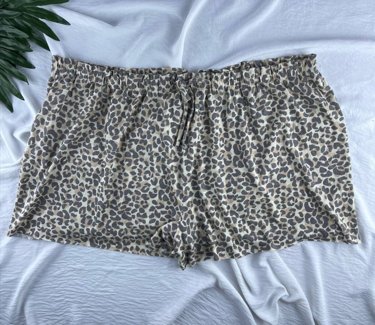 Cotton hot short from primark uk - Image 1