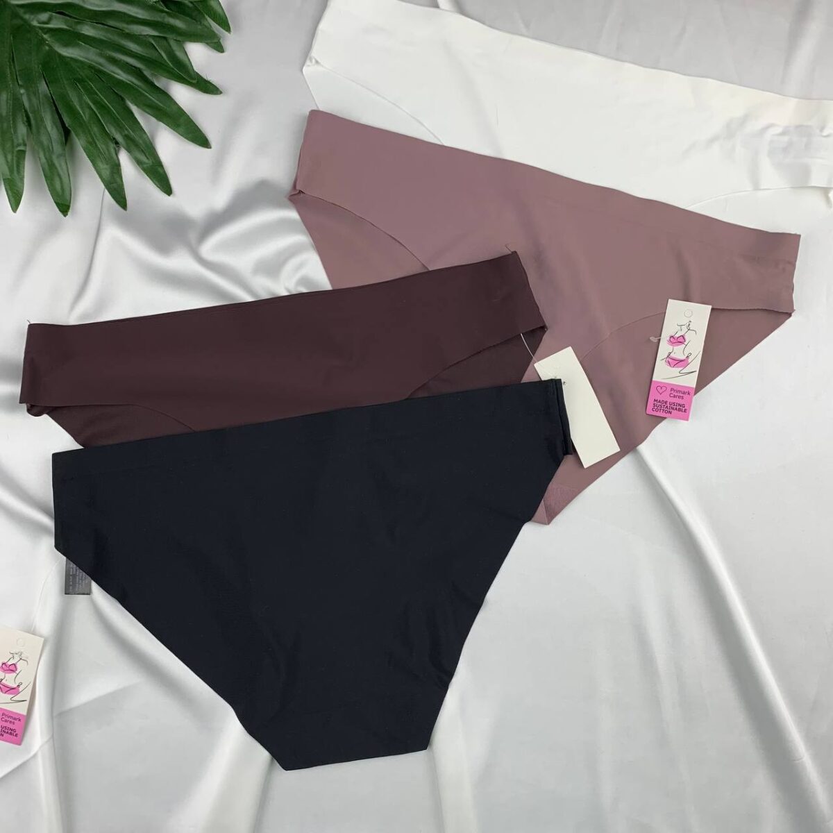 Laser cut panty from Primark - Image 3