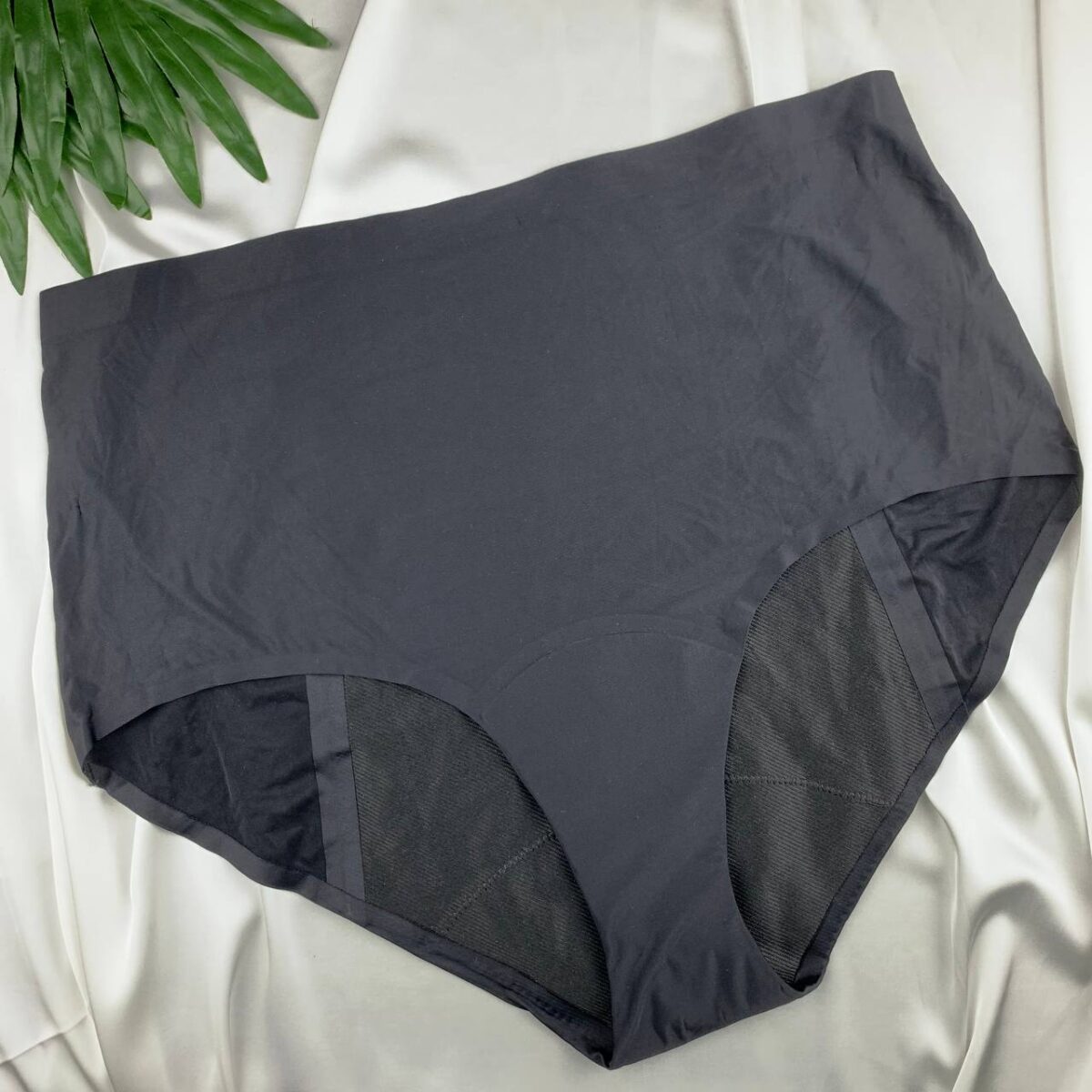 High waist laser period panty from primark heavy flow - Image 1