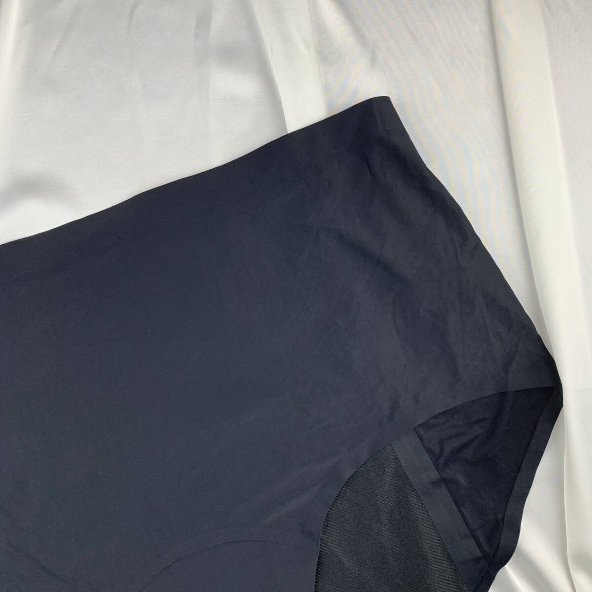 High waist laser period panty from primark heavy flow - Image 4