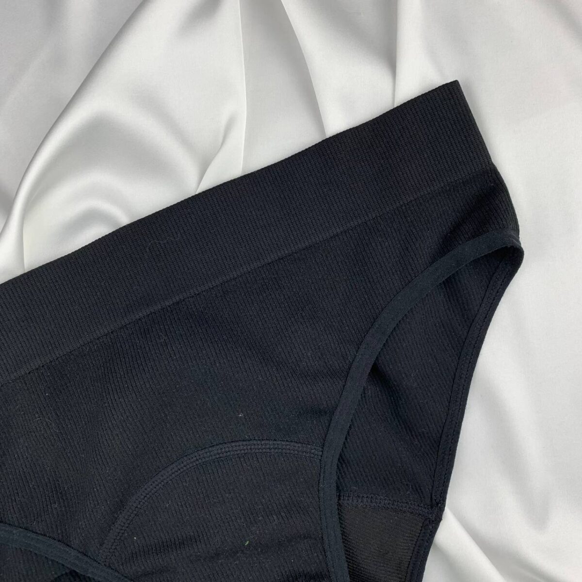 Cotton lycra period panty from primark medium flow Small - Image 3