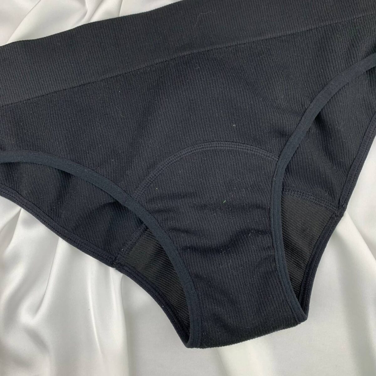 Cotton lycra period panty from primark medium flow Small - Image 4