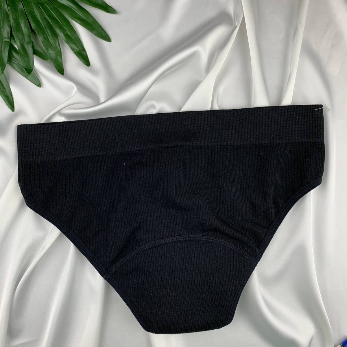 Cotton lycra period panty from primark medium flow Small - Image 2