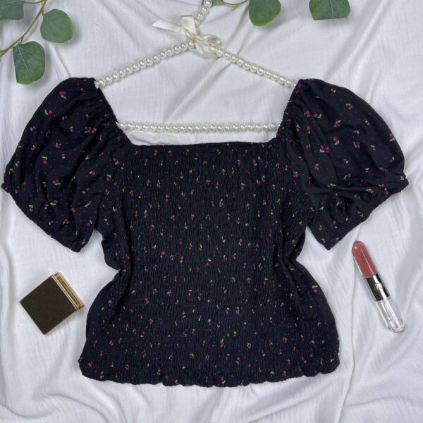 Cute crop top from splash Size 16