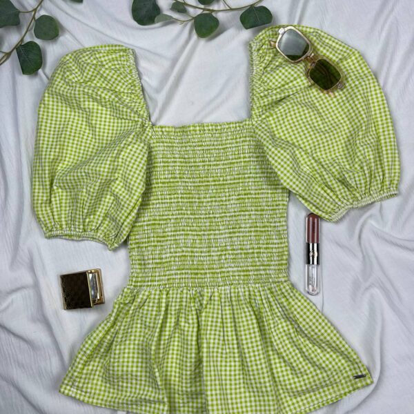 Cute crop top from splash Size s