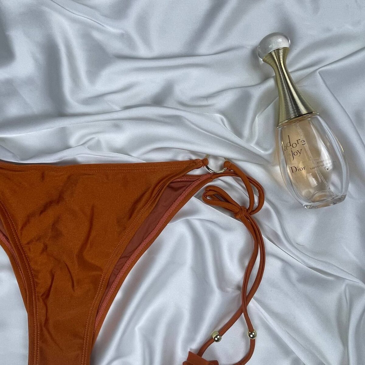 Bikini bottom from shein premium Medium - Image 2