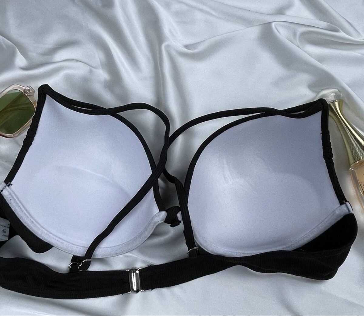 Wired bikini bottom from shein premium - Image 2