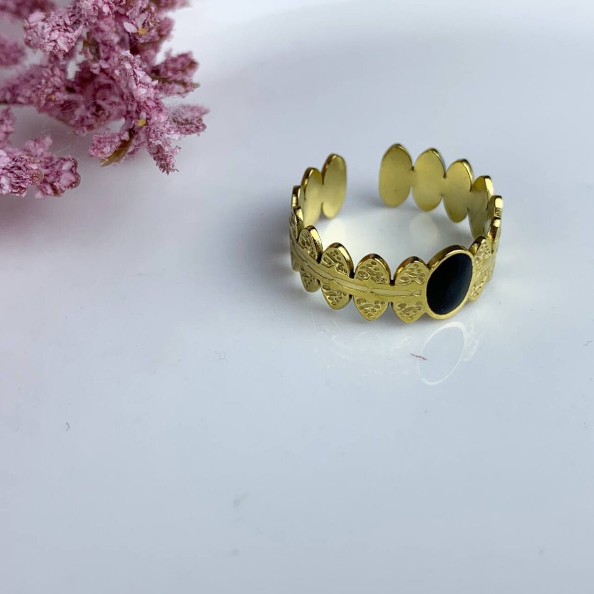 Stainless steel ring with seashell - Image 4