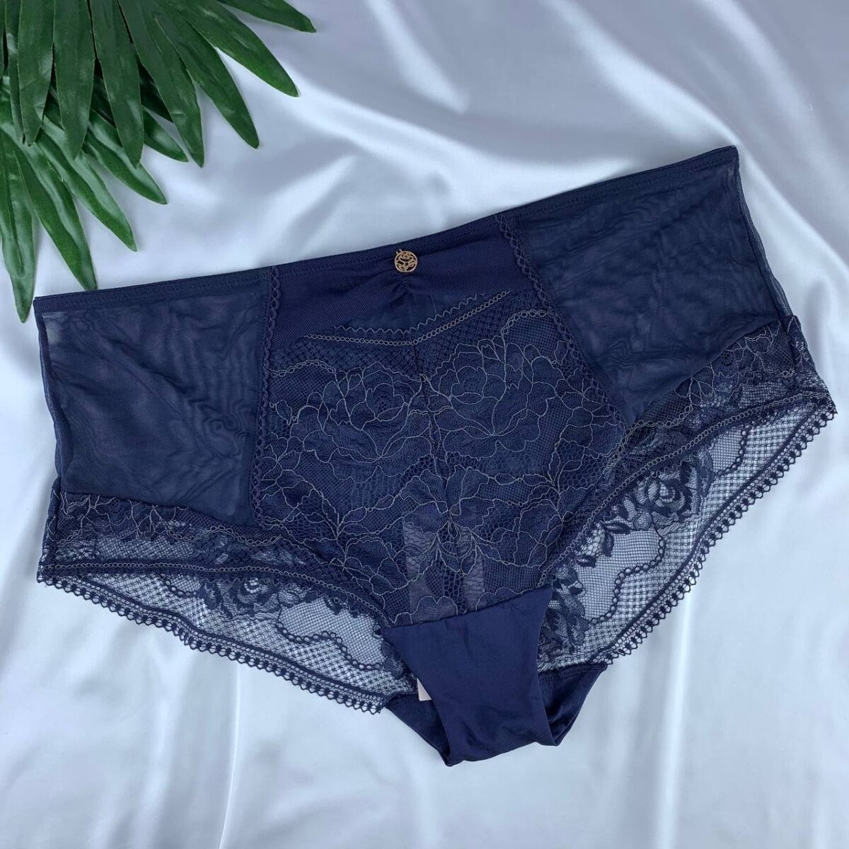 Lace lingerie panty from marks&spencer Size (42) - Image 1