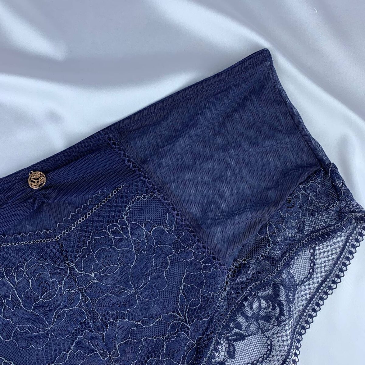 Lace lingerie panty from marks&spencer Size (42) - Image 4