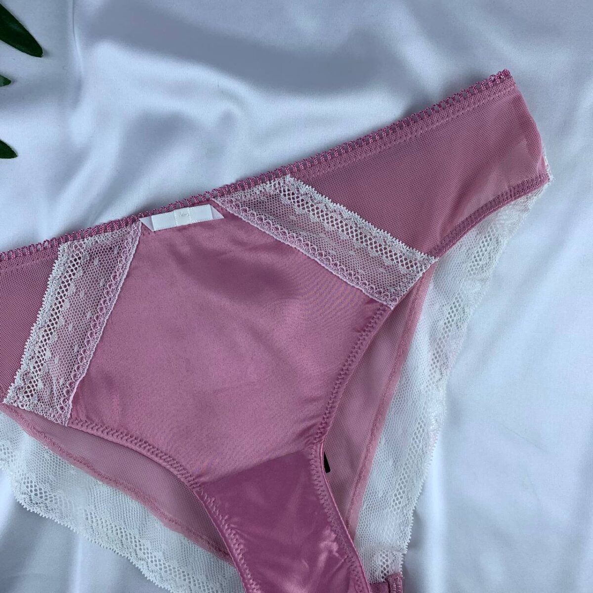 Lace lingerie panty from marks&spencer  Size (36) - Image 4