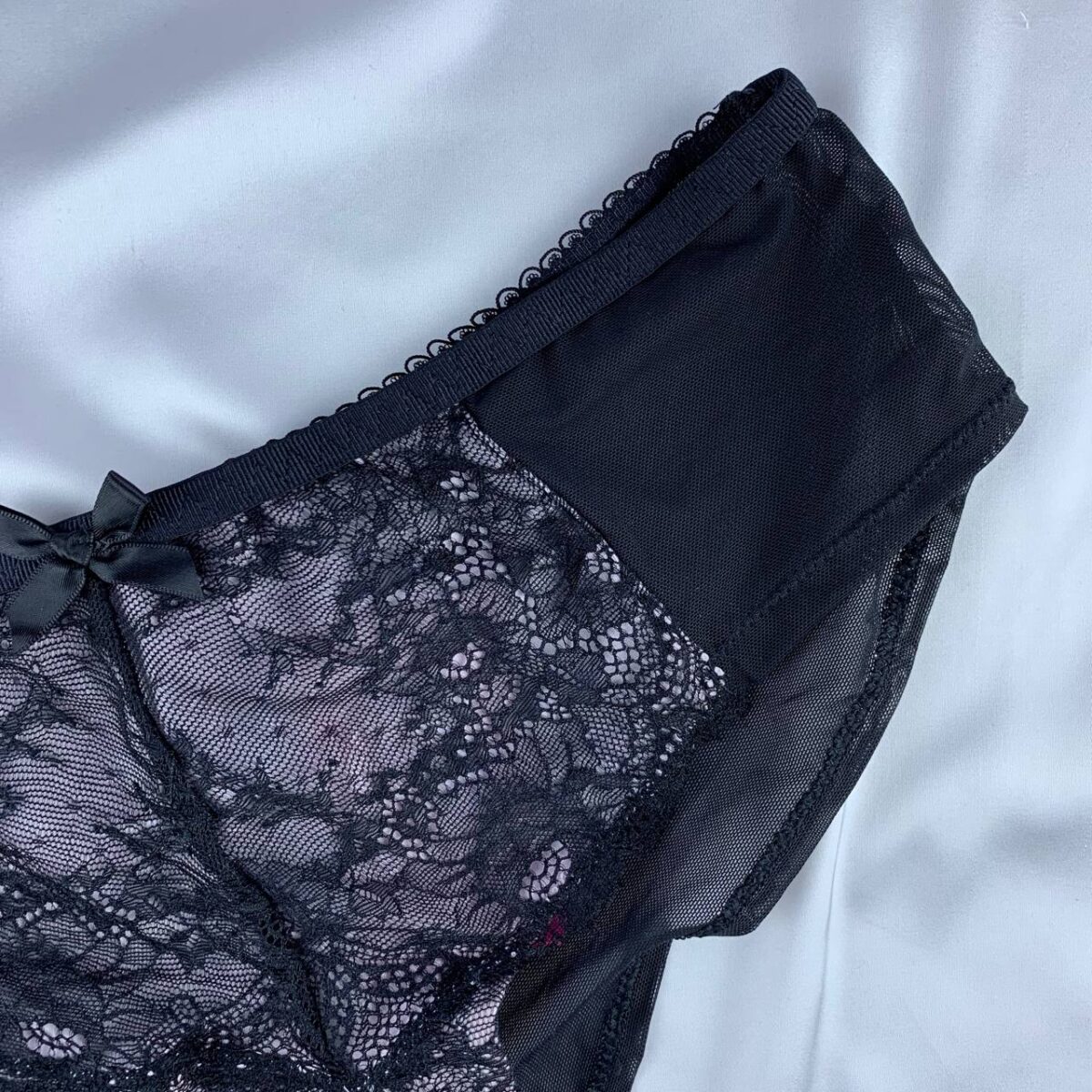 Lace lingerie panty from marks&spencer  Size (8) - Image 4