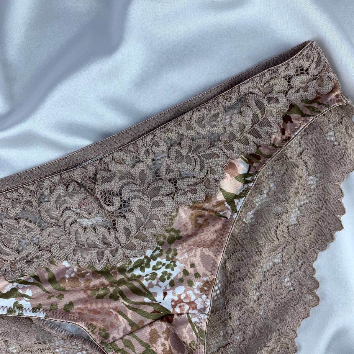 Lace lingerie panty from george  Size (36) - Image 4