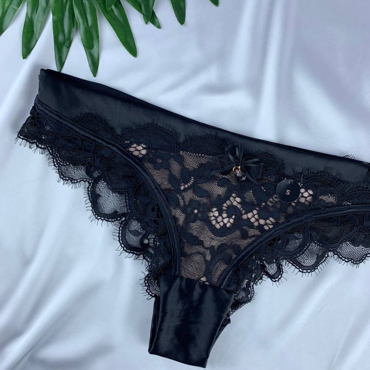 Lace lingerie panty from NOIR  Size S - Image 3