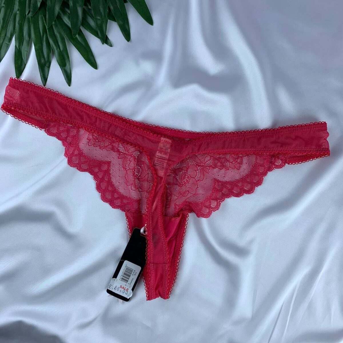Lace lingerie panty from Cossard  Size (S) - Image 2