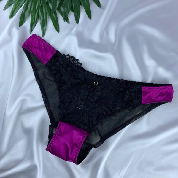 Lace lingerie panty from Ann Summers  Size (38)