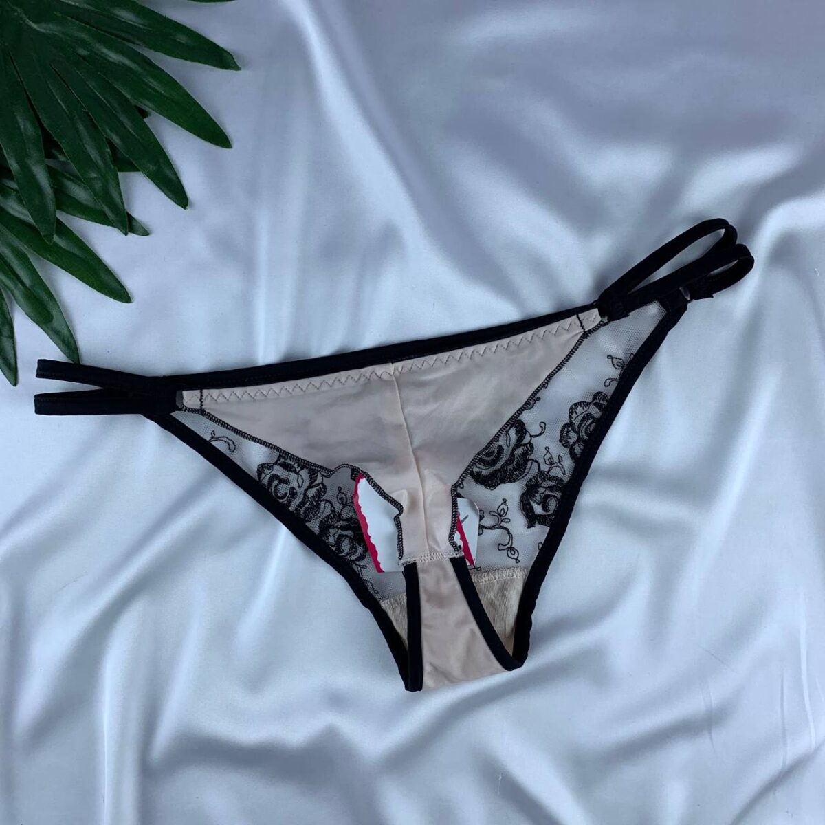 Lace lingerie panty from LAUMA  Size ( 40) - Image 3