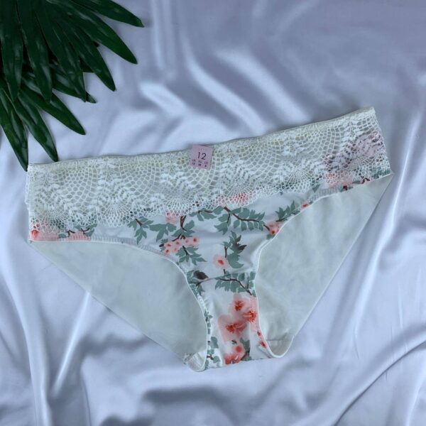 Lace lingerie panty from Splash  Size (12)