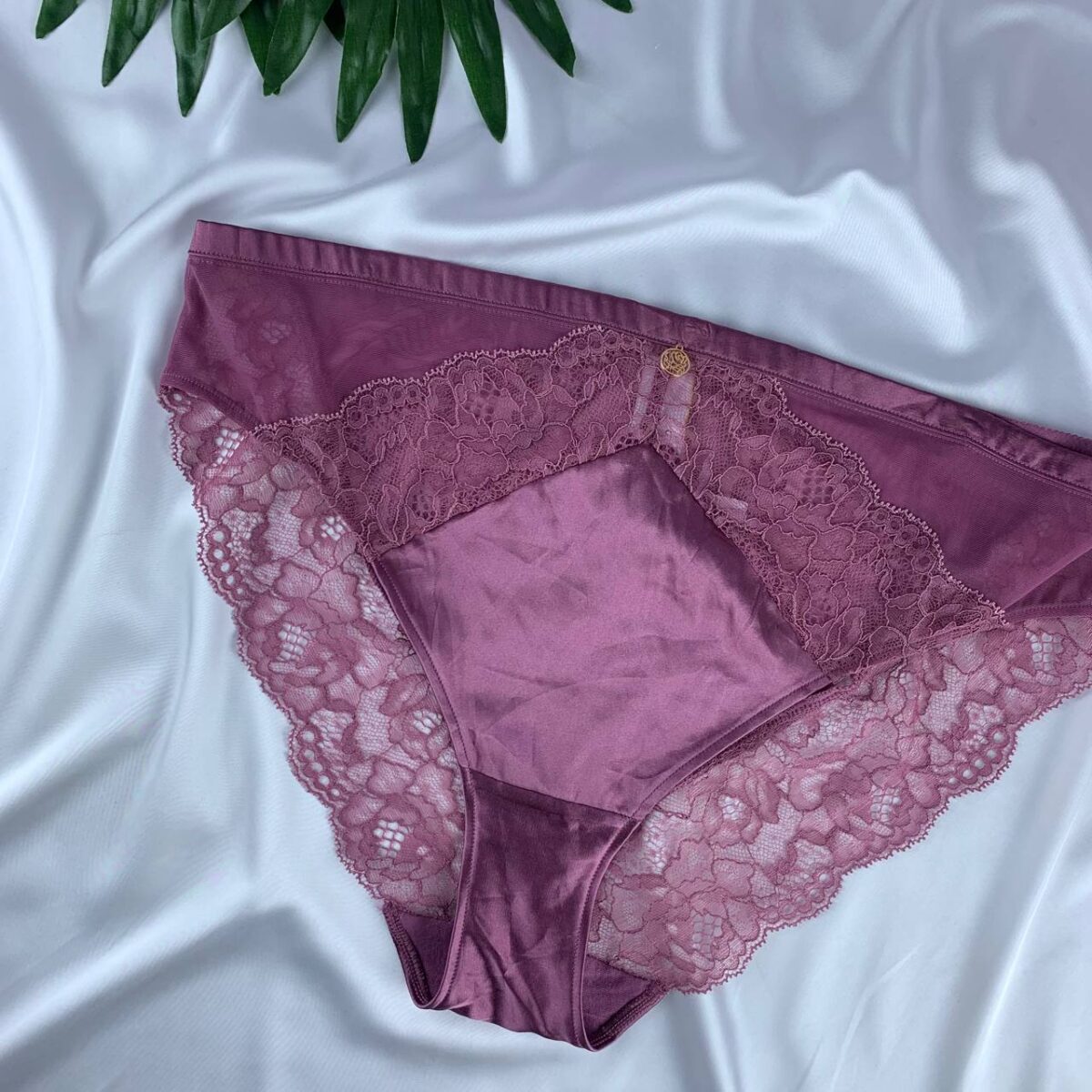 Lace lingerie panty from marks&spencer  Size (14) - Image 3