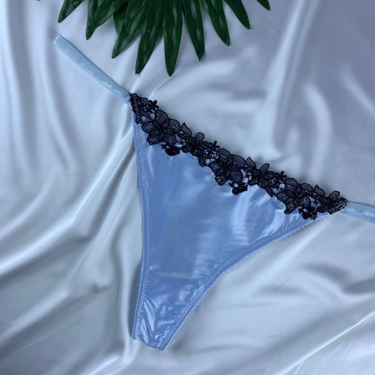 Lace lingerie panty from newlook  Size (16) - Image 3