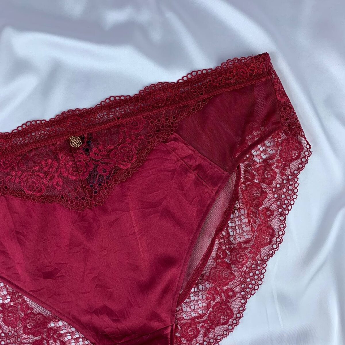 Lace lingerie panty from marks&spencer  Size (16) - Image 4