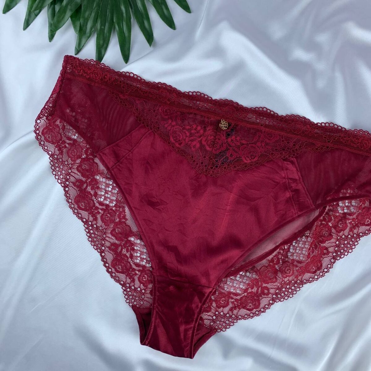 Lace lingerie panty from marks&spencer  Size (16) - Image 3