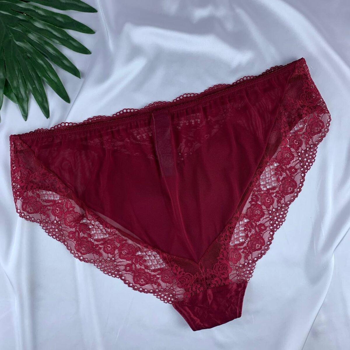 Lace lingerie panty from marks&spencer  Size (16) - Image 2