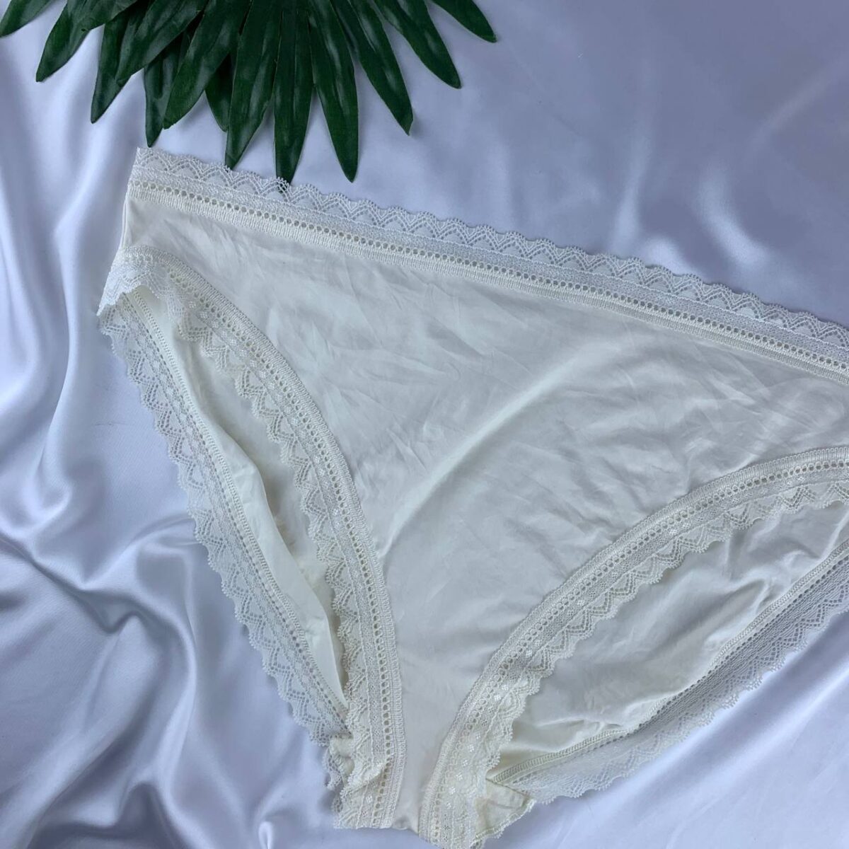 Jersey panty from marks&spencer  Size (18) - Image 3