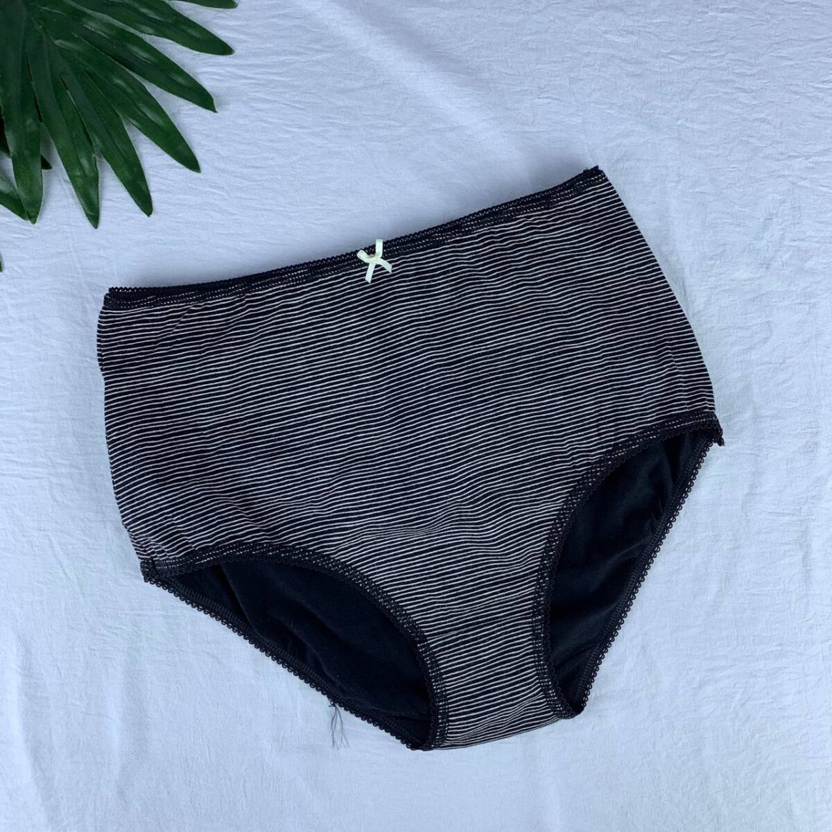 Cotton panty from splash - Image 3