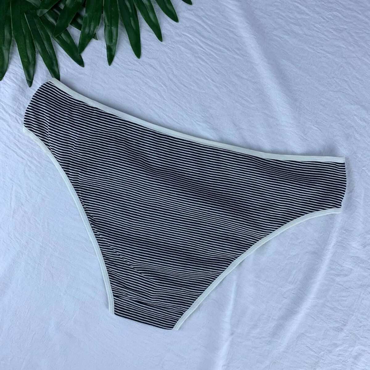Cotton panty from primark  Size (medium ) - Image 2