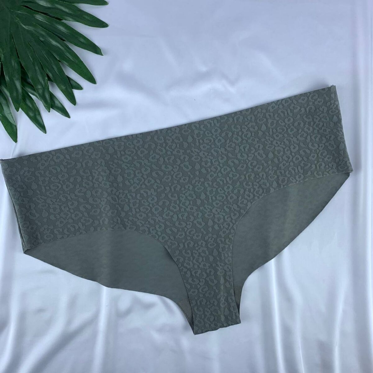 Laser panty from primark - Image 3