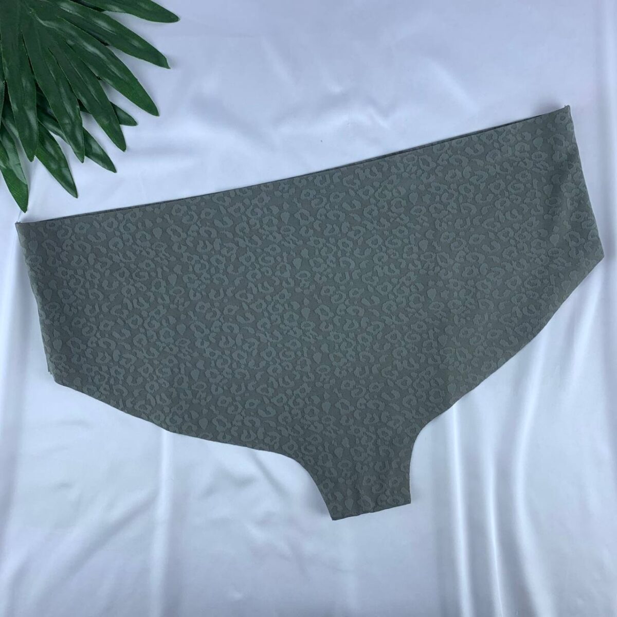 Laser panty from primark - Image 2