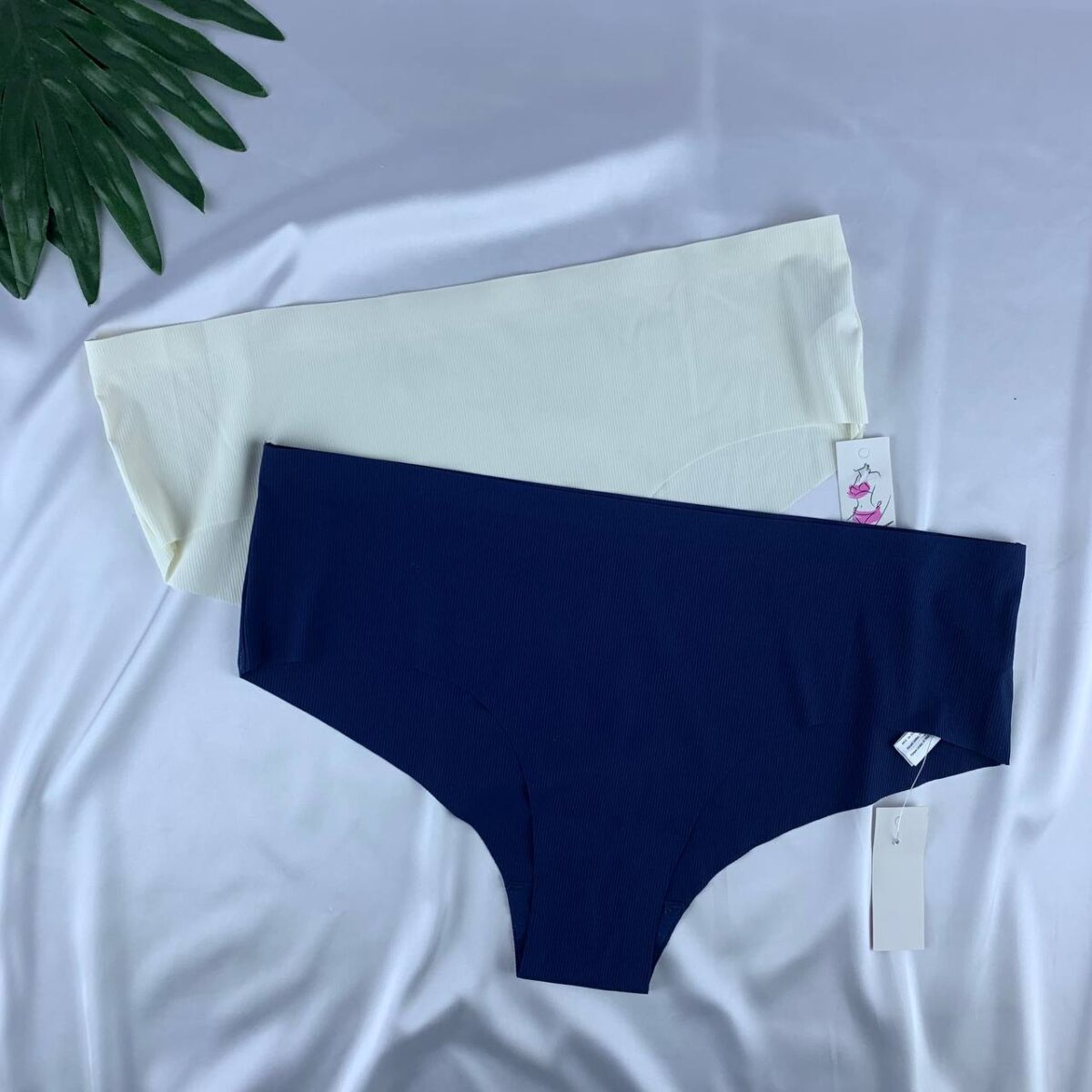 2 pack laser panty from primark medium - Image 1