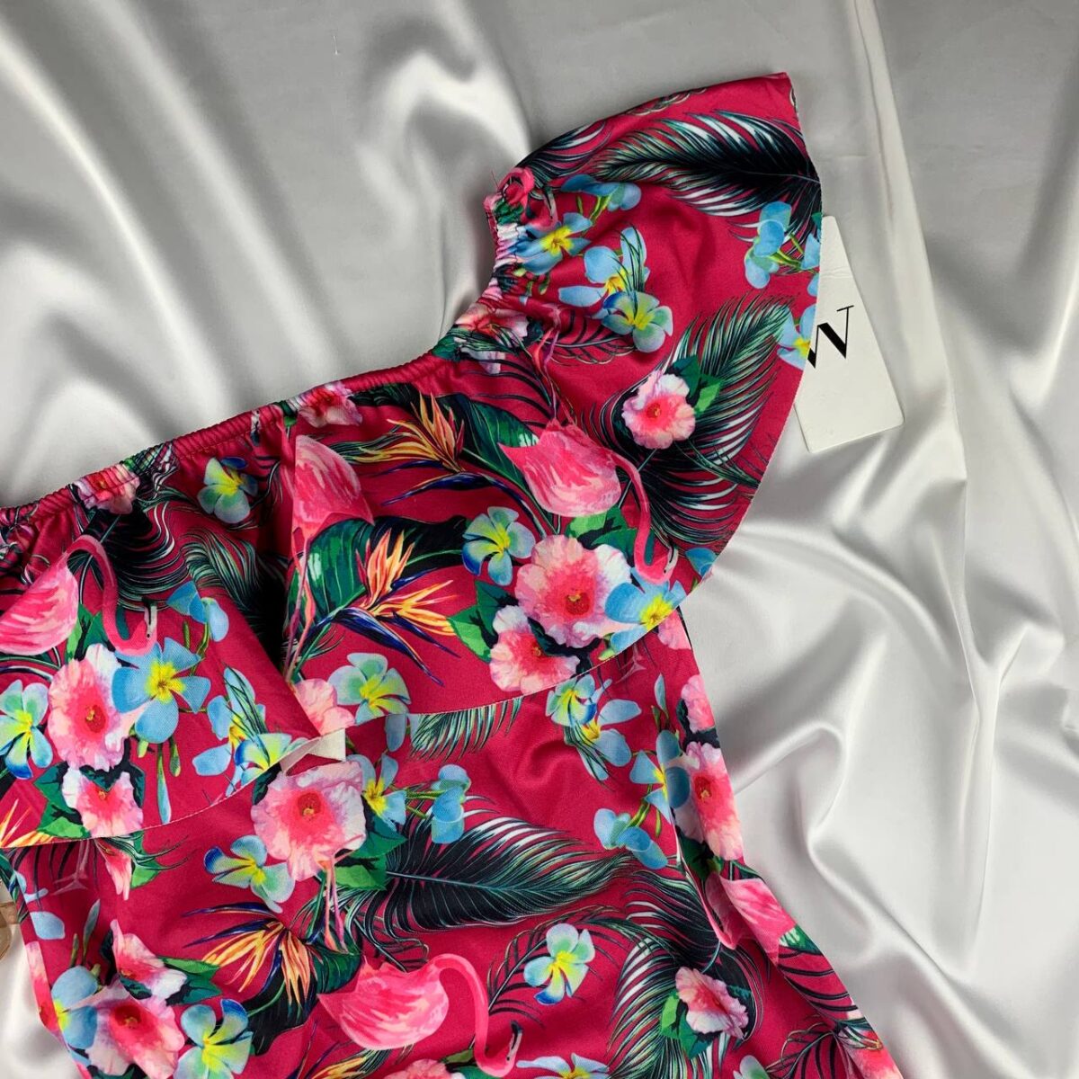 Off shoulder padded floral bodysuit from emma we - Image 5