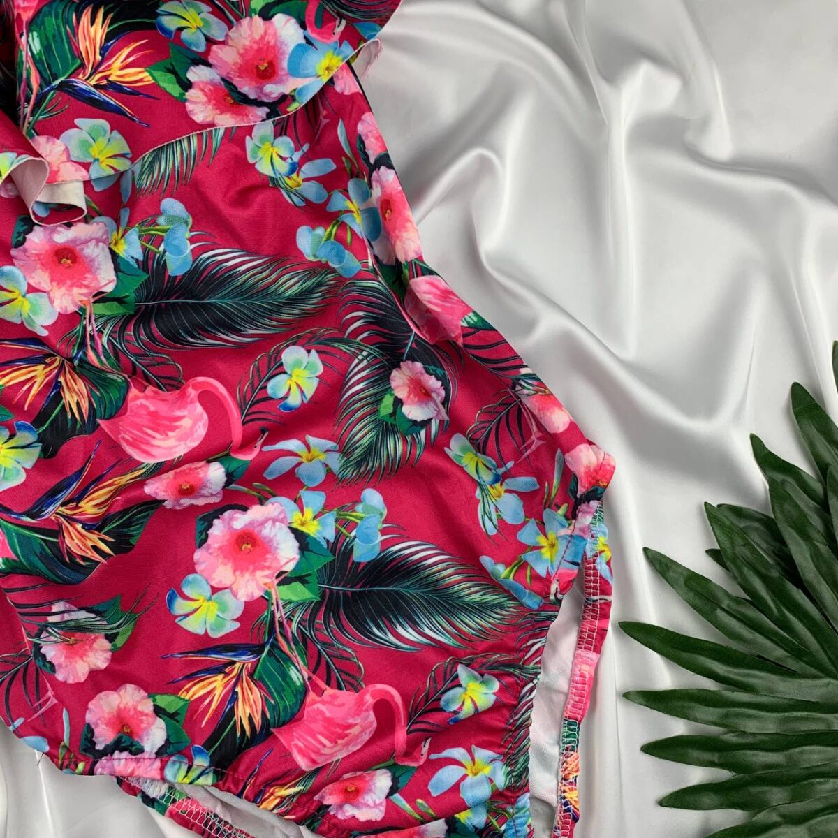 Off shoulder padded floral bodysuit from emma we - Image 9